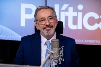 Acordo Mercosul-UE elevou exportações brasileiras em 30% desde maio, diz ministro