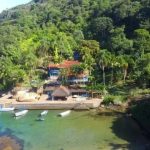 Advogado Willer Tomaz tem outras cinco casas em ilhas de Angra além da disputada com Richarlison