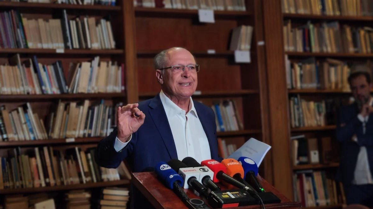 Alckmin diz que candidatos à Presidência não deveriam ter sigilo