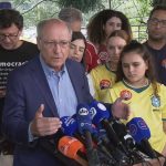 Alckmin vota em SP e critica ataques contra apoiadores de Lula