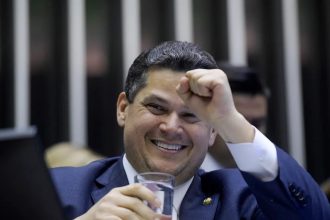 Alcolumbre anuncia votação da PEC da Segurança Pública para esta quinta-feira