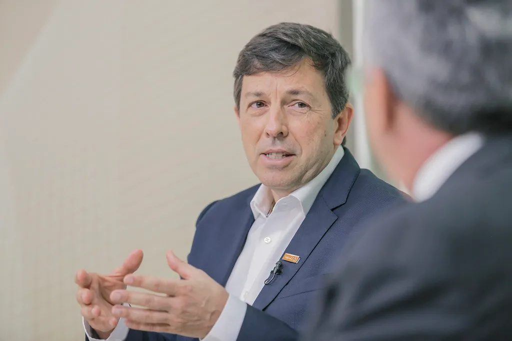 Amoêdo declara apoio a Lula: ‘Entre irritação e o risco de um governo Bolsonaro, fico com a primeira’