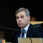 André Mendonça manda CUT apagar posts que ligavam Flávio a milícias e fim do Pix