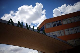 Anvisa ordena recolhimento urgente de lotes de três remédios