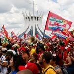 Apoiadores de Lula fazem atos nas capitais e no exterior pela reeleição do petista