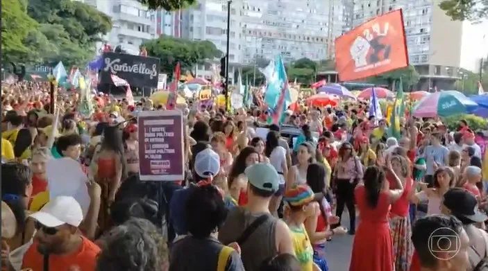 Apoiadores de Lula realizam atos em diversas cidades e capitais