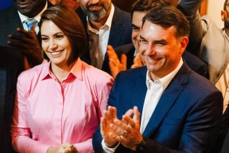 Após críticas de aliados, Michelle diz que Bolsonaro pediu para direita se unir e não buscar culpados