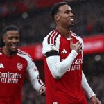 Arsenal vence Everton por 2 a 0 e encosta no City na liderança da Premier League