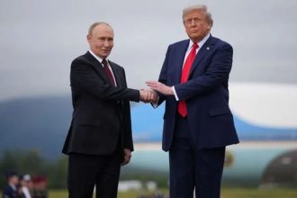 As críticas a Trump por seu plano de importar diesel russo: 'Um porto seguro financeiro para a Rússia enquanto mata civis na Ucrânia'