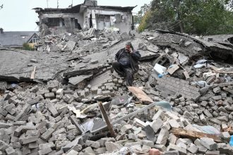 Ataque russo na Ucrânia deixa 15 civis mortos, incluindo crianças
