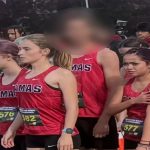 Atleta trans muda de time no meio da temporada e gera revolta nos EUA