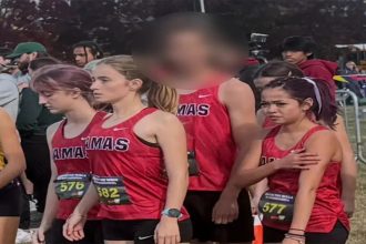 Atleta trans muda de time no meio da temporada e gera revolta nos EUA