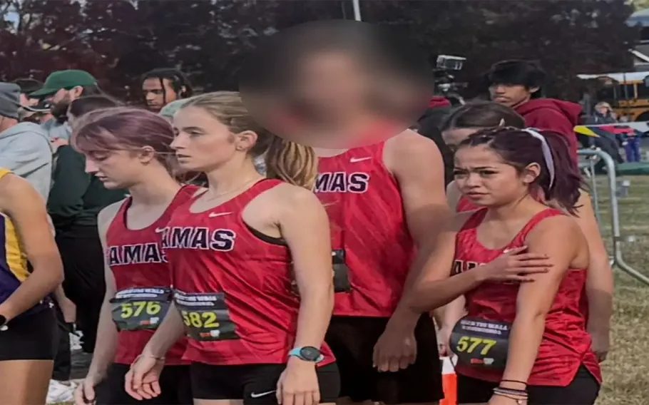 Atleta trans muda de time no meio da temporada e gera revolta nos EUA