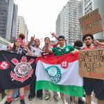 Ato de Lula na Paulista tem imagem de Nossa Senhora, bandeiras do Brasil e Constituição