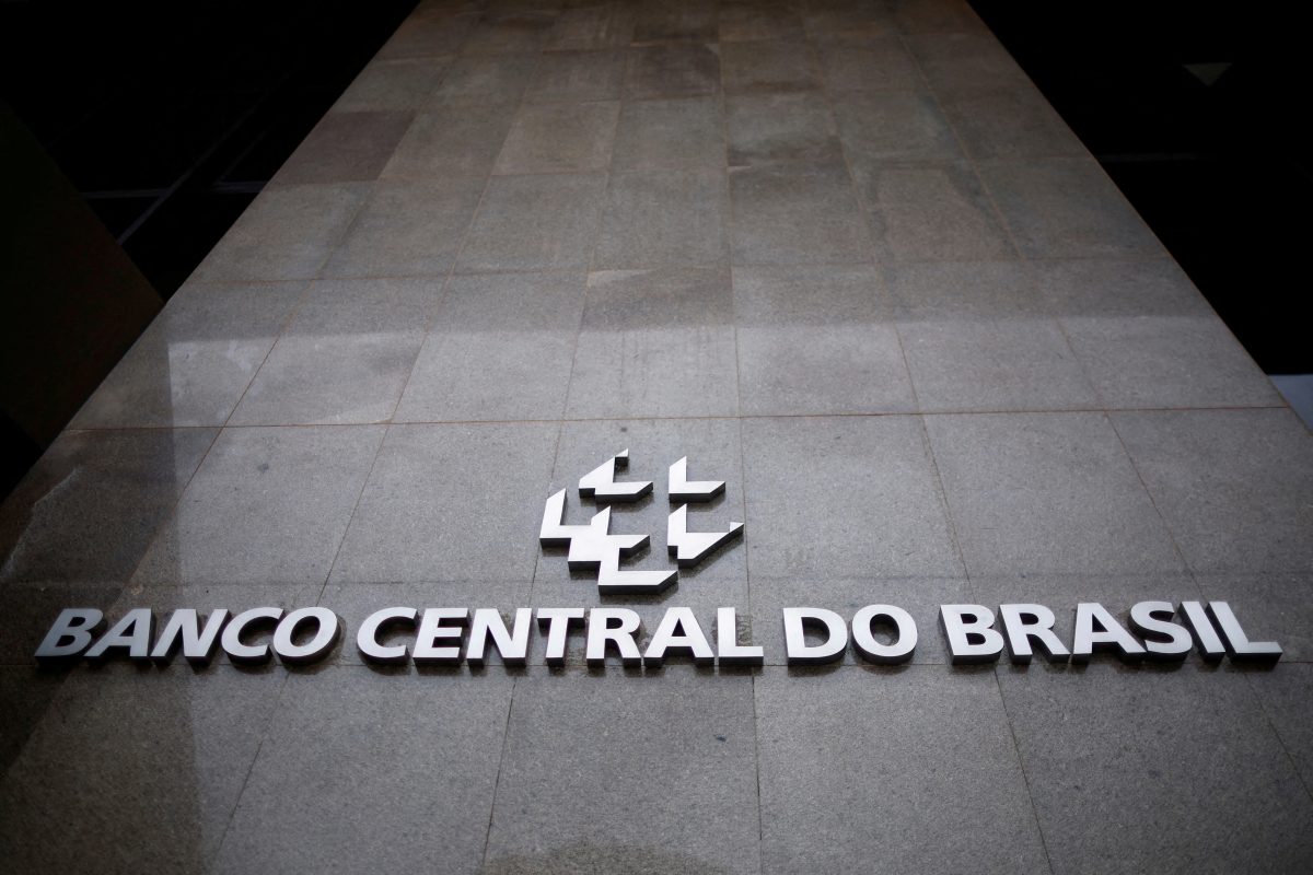 BC estuda limitar crédito de acordo com a renda, diz agência