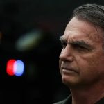 Bolsonaro pede ao STF para retomar grupo de oração em casa