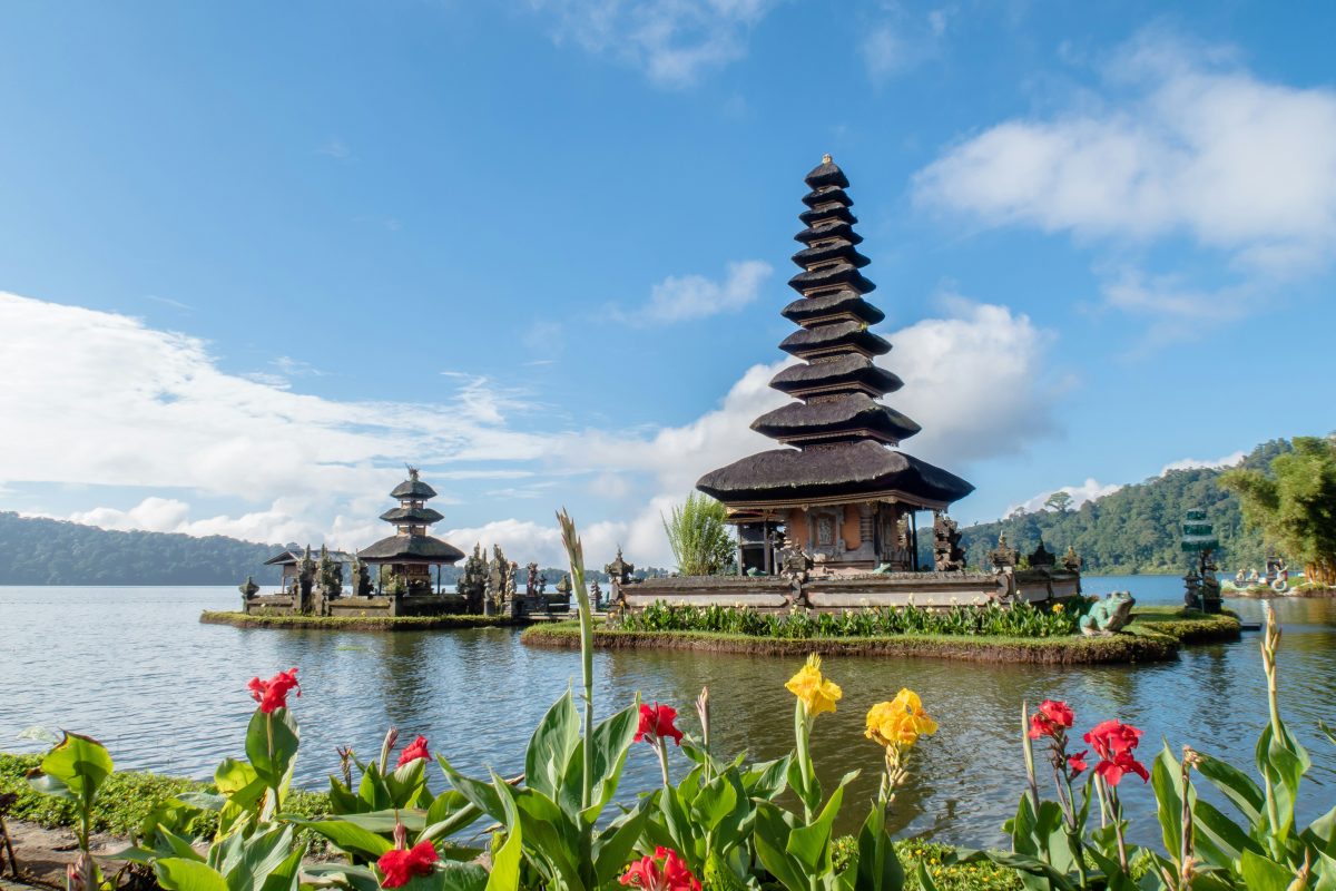 Brasileira é presa em Bali, na Indonésia, por transportar cocaína no xampu