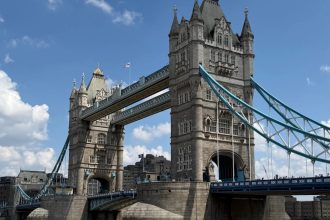 Britânicos devem se preparar para sacrifícios por guerra, diz general