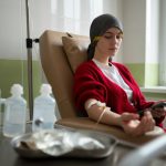 Cabelo após a quimioterapia: o que ajuda na recuperação e o que é mito