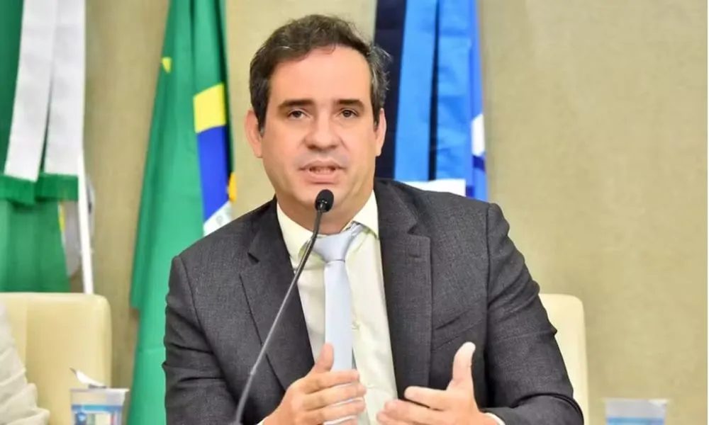 Cadu Xavier vence Allyson Bezerra e é eleito governador do Rio Grande do Norte