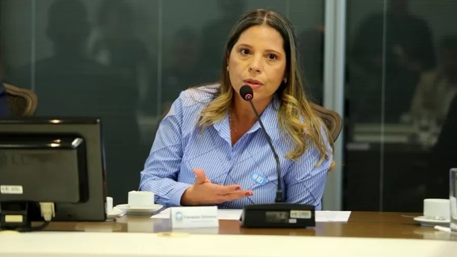 Câmara cassa mandato de prefeita do PT na Baixada Fluminense