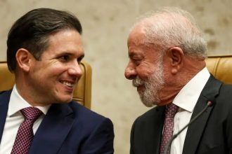 Câmara começa a analisar projeto sobre MEI que pode favorecer Lula a 11 dias do 2º turno