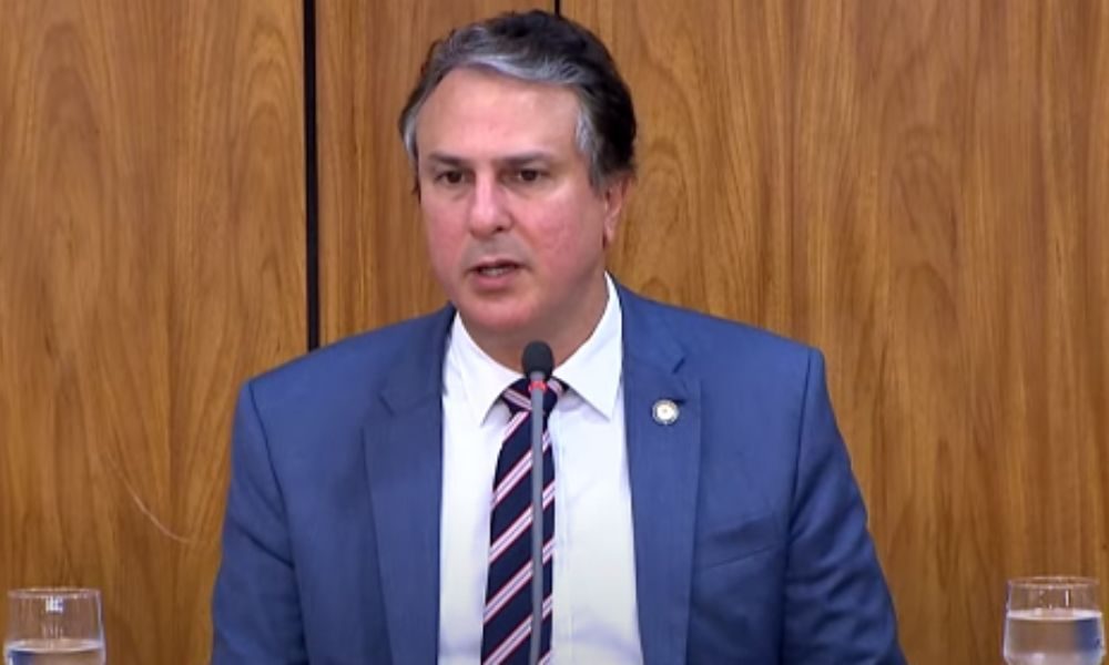Camilo Santana diz que Lula não se opõe ao que Flávio sugeriu para quebra de sigilos