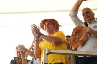 Campanha de Lula pede (mais uma vez) ao TSE cassação da chapa de Flávio