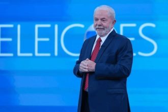 Campanha de Lula quer fact-checking em tempo real no debate da Globo de sexta