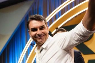Cantores sertanejos declaram apoio a Flávio em Goiás
