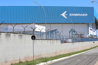 Carteira de pedidos da Embraer chega a US$ 35,7 bilhões e bate recorde pelo 7º trimestre seguido