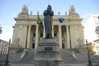 CCJ da Alerj aprova projeto que classifica PCC e CV como terroristas