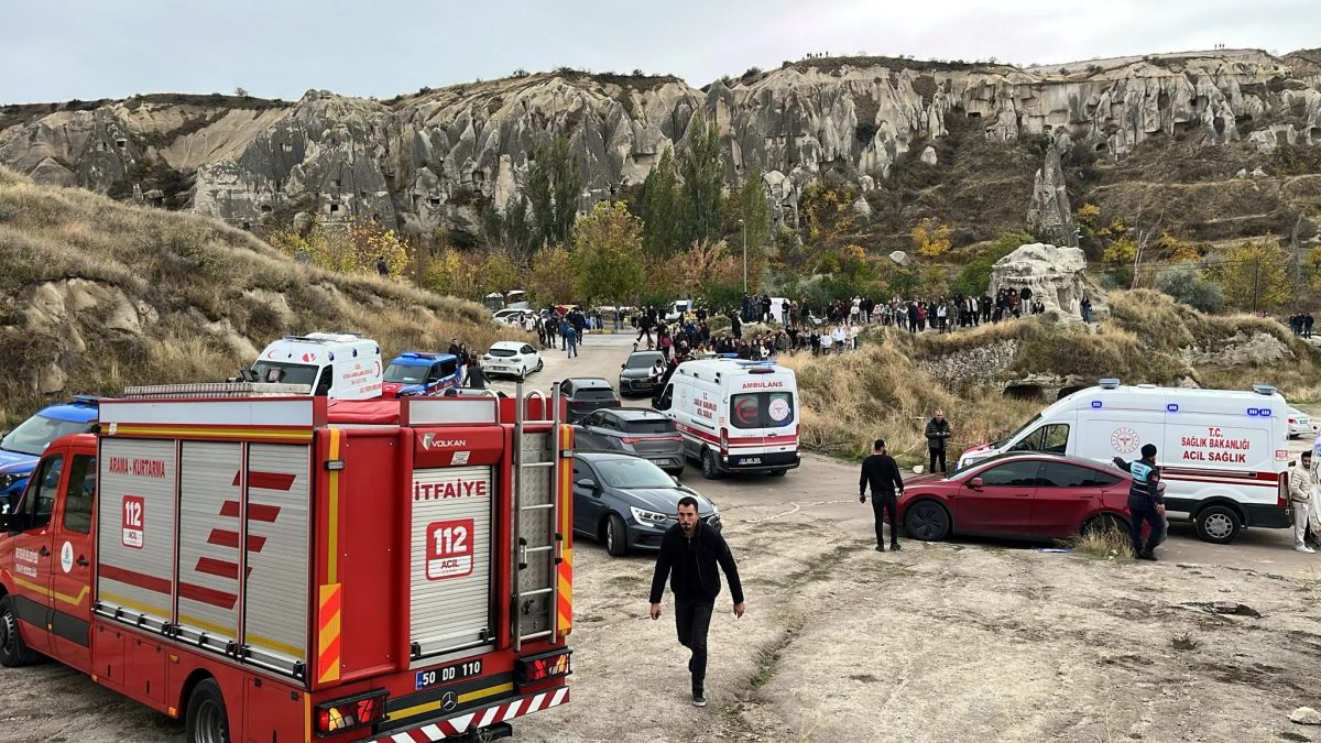 'Chaminés' desabam em principal ponto turístico da Capadócia, na Turquia, e deixam dois mortos
