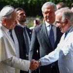 Chanceler do Vaticano diz estar 'preocupado' com cirurgia de Leão XIV, mas que papa está 'sereno'