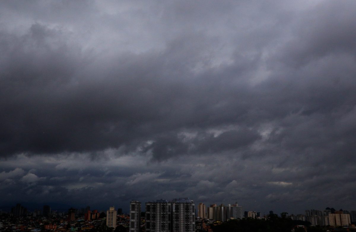 Cidade de SP entra em estado de atenção para alagamentos