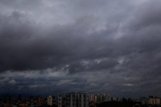 Cidade de SP entra em estado de atenção para alagamentos neste domingo
