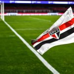 Clubes e os patrocínios