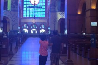 Como fé em Nossa Senhora Aparecida ajudou mãe a lidar com convulsões da filha com síndrome rara