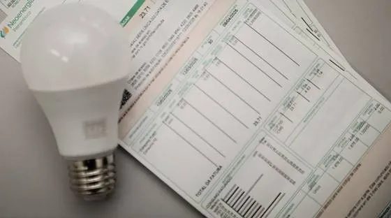 Conta de luz: Aneel mantém bandeira tarifária verde em novembro