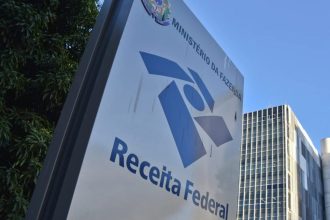Contra Flávio, Sindifisco fala em risco de ingerência na Receita Federal