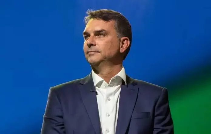 Convergência Brasil declara apoio a Flávio Bolsonaro no segundo turno e cobra compromisso com ajuste fiscal