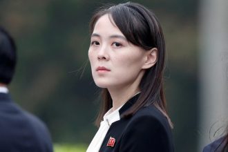 Coreia do Norte estuda aumentar arsenal na fronteira com a Coreia do Sul, diz irmã de Kim Jong-un