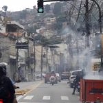 Criança é baleada durante comemoração no Complexo da Penha (RJ)