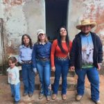 Crianças de Tupã trocam telas pela rotina no campo e se aproximam do agro