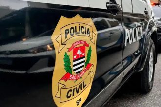 Criminosos furtam R$ 5 milhões em joias após quebrar paredes de loja em SP