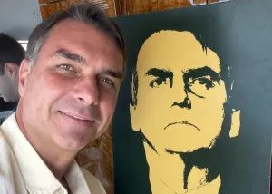 Defesa de Bolsonaro comunica retomada de visitas de Flávio