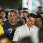 Derrotado, Flávio Bolsonaro ficará sem cargo e sem foro privilegiado em 2027