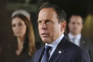 Desafeto de Bolsonaro, Doria declara voto em Flávio contra Lula: ‘Aprendi a perdoar’