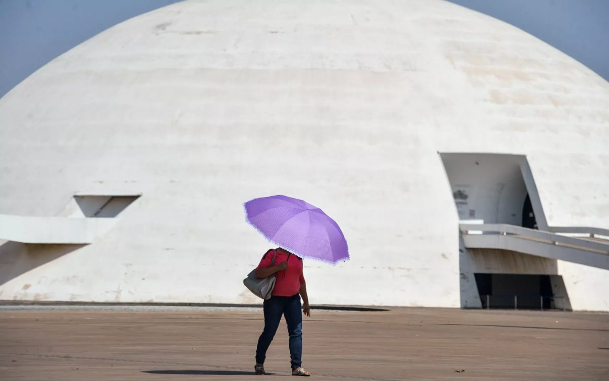 DF terá fim de semana quente, com previsão de chuvas isoladas no segundo turno das eleições