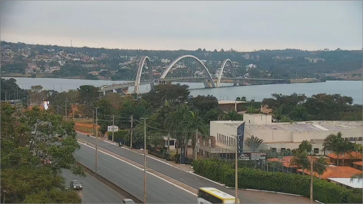 DF terá reversão de faixa no acesso e na Ponte JK a partir desta quarta; entenda como vai funcionar